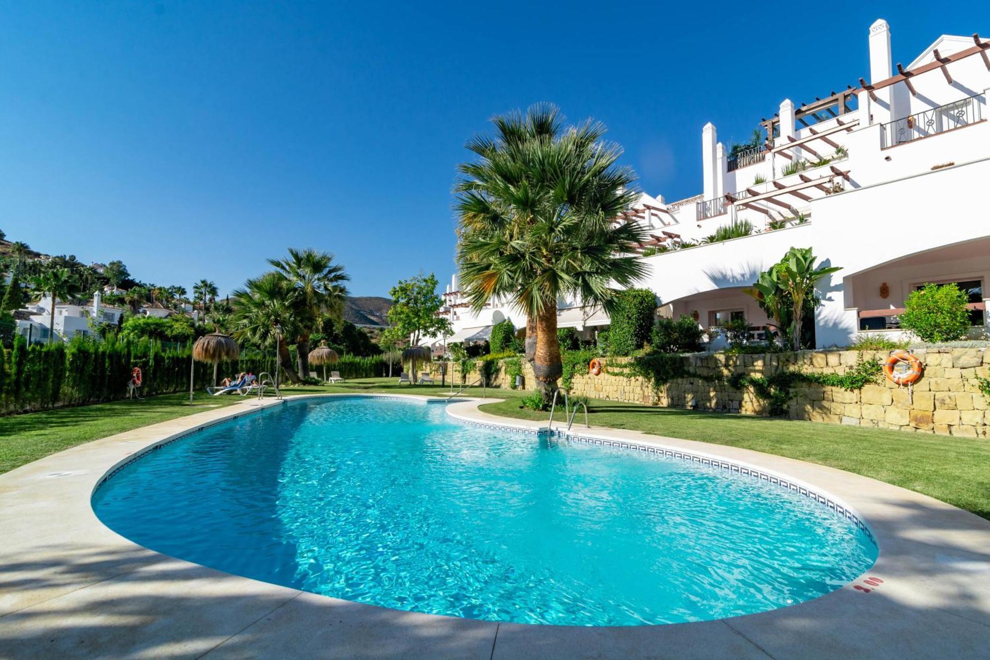 Aloha Royal 19 Lägenhet Marbella Exteriör bild
