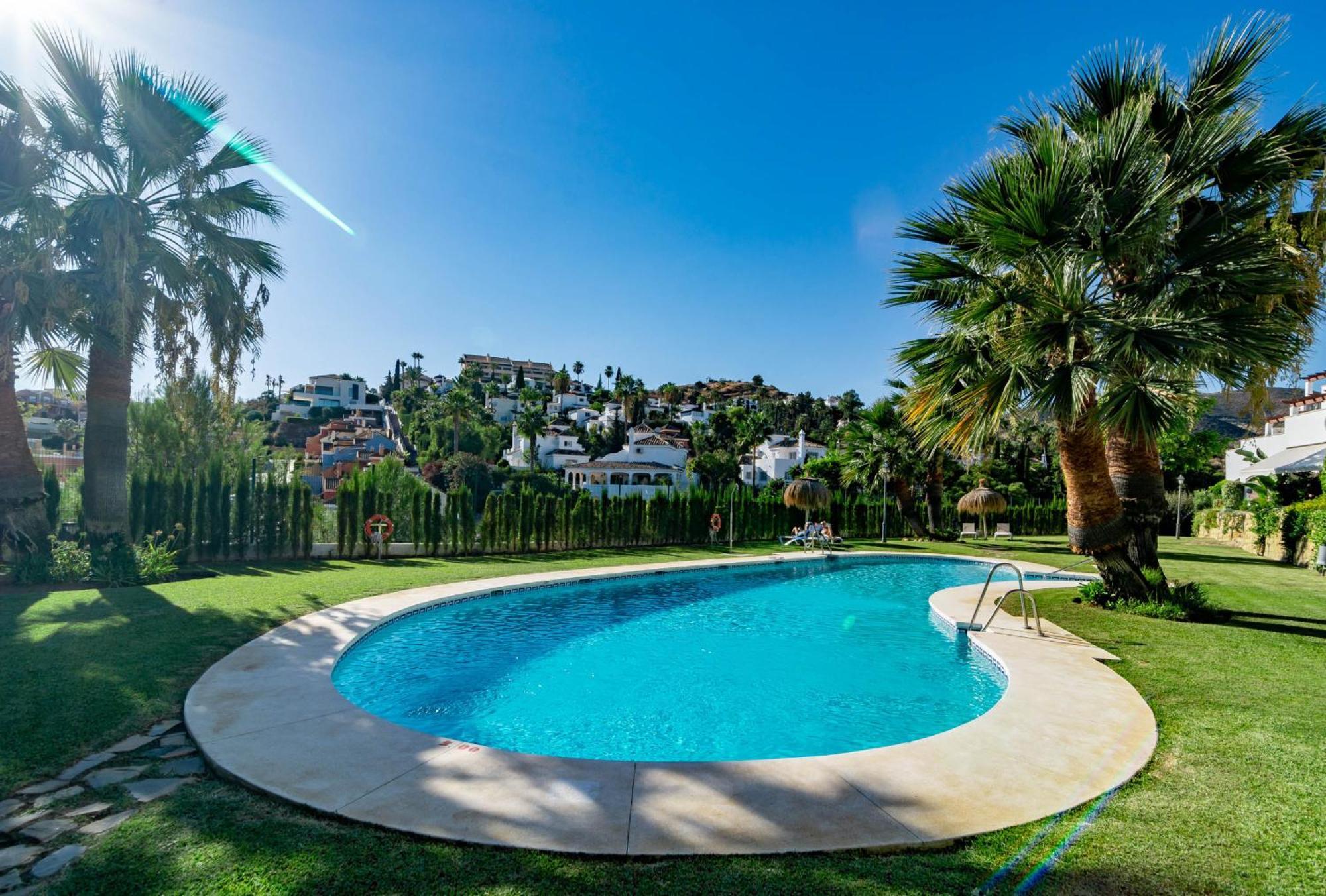Aloha Royal 19 Lägenhet Marbella Exteriör bild